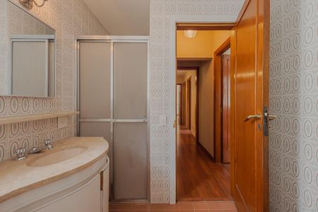 Apartamento para alugar com 112m², 3 quartos e 1 vaga Apartamento para alugar com 112m², 3 quartos e 1 vagaBanheiro da Suíte