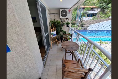 Apartamento à venda com 93m², 3 quartos e 1 vaga Apartamento à venda com 93m², 3 quartos e 1 vagaVaranda da suíte