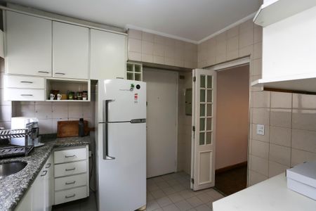 Apartamento para alugar com 100m², 3 quartos e 2 vagascozinha