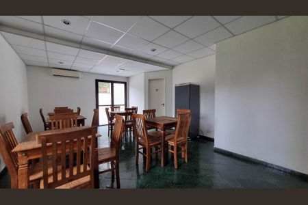 Apartamento para alugar com 100m², 3 quartos e 2 vagasÁrea comum - Salão de festas