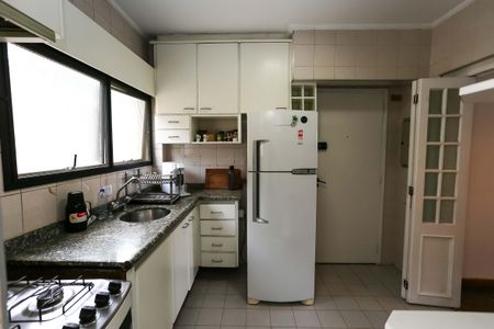 Apartamento para alugar com 100m², 3 quartos e 2 vagascozinha