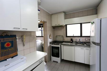 Apartamento para alugar com 100m², 3 quartos e 2 vagascozinha