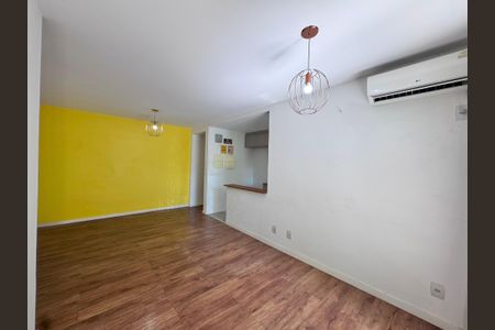 Sala de apartamento à venda com 3 quartos, 83m² em Recreio dos Bandeirantes, Rio de Janeiro