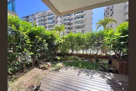 Apartamento à venda com 83m², 3 quartos e 1 vaga Apartamento à venda com 83m², 3 quartos e 1 vagaVaranda / Garden