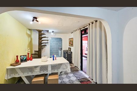 Sala de casa para alugar com 2 quartos, 130m² em Conceicao, Osasco