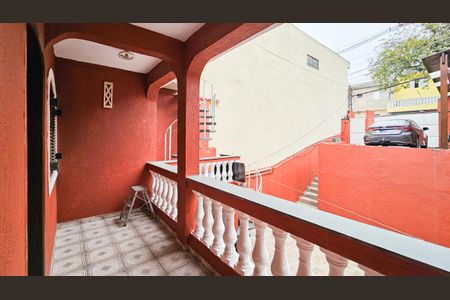 Casa para alugar com 130m², 2 quartos e 1 vaga Casa para alugar com 130m², 2 quartos e 1 vagaVaranda da Sala 2