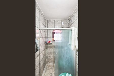 Casa para alugar com 130m², 2 quartos e 1 vaga Casa para alugar com 130m², 2 quartos e 1 vagaBanheiro da Suíte 1