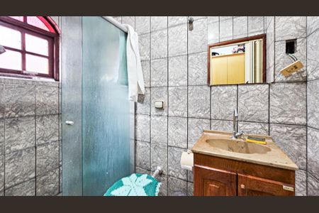 Casa para alugar com 130m², 2 quartos e 1 vaga Casa para alugar com 130m², 2 quartos e 1 vagaBanheiro da Suíte 1