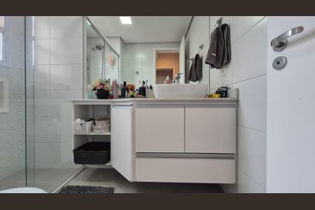 Apartamento à venda com 91m², 3 quartos e 1 vagaBanheiro da suíte