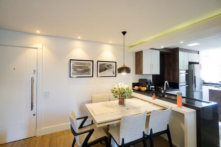 Apartamento à venda com 58m², 2 quartos e 1 vagaSala