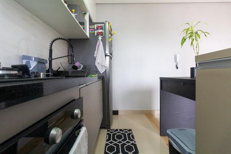 Apartamento à venda com 42m², 2 quartos e 1 vaga Apartamento à venda com 42m², 2 quartos e 1 vagaCozinha e Área de Serviço