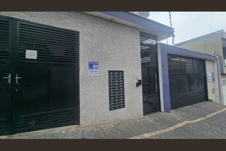 Apartamento à venda com 42m², 2 quartos e 1 vaga Apartamento à venda com 42m², 2 quartos e 1 vagaFachada