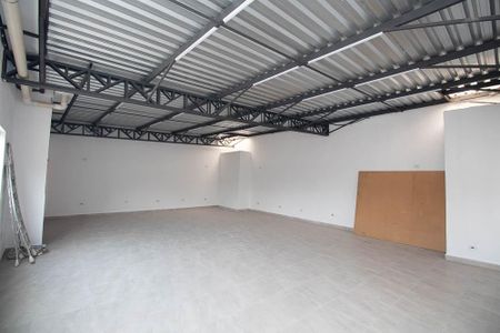 Casa para alugar com 79m², 2 quartos e sem vagaÁrea comum