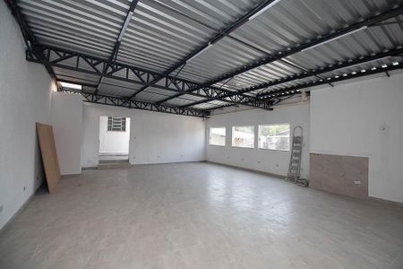 Casa para alugar com 79m², 2 quartos e sem vagaÁrea comum