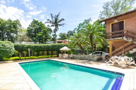 Casa para alugar com 850m², 4 quartos e 3 vagasPiscina