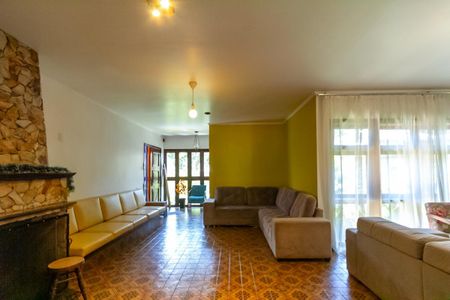 Casa para alugar com 850m², 4 quartos e 3 vagasSala