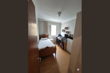 Apartamento à venda com 132m², 4 quartos e 3 vagasQuarto 4