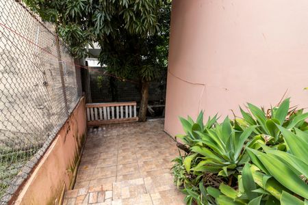 Casa à venda com 375m², 4 quartos e 2 vagasCorredor Lateral