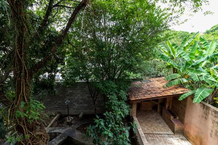 Casa à venda com 375m², 4 quartos e 2 vagasCasa 2 - Quarto 1 (Vista)