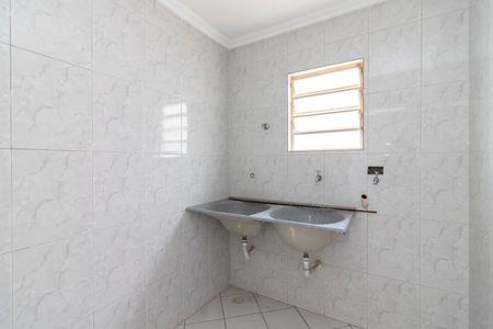 Casa à venda com 375m², 4 quartos e 2 vagasCasa 1 - Área de Serviço