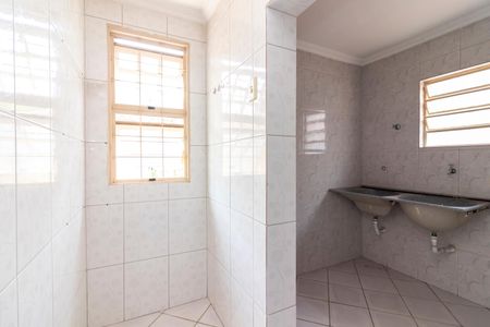 Casa à venda com 375m², 4 quartos e 2 vagasCasa 1 - Cozinha