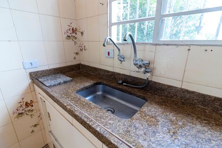 Casa à venda com 375m², 4 quartos e 2 vagasCasa 2 - Cozinha