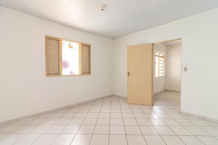 Casa à venda com 375m², 4 quartos e 2 vagasCasa 1 - Quarto 1