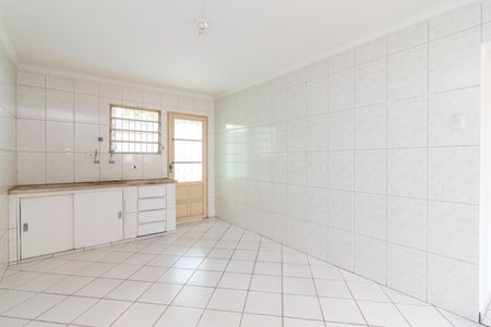 Casa à venda com 375m², 4 quartos e 2 vagasCasa 1 - Cozinha