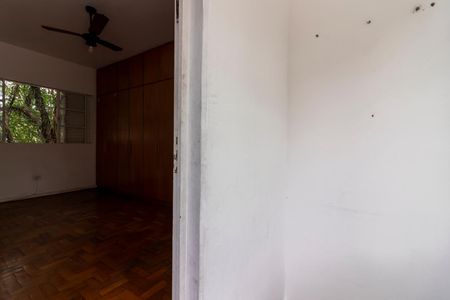Casa à venda com 375m², 4 quartos e 2 vagasCasa 2 - Varanda do Quarto 2