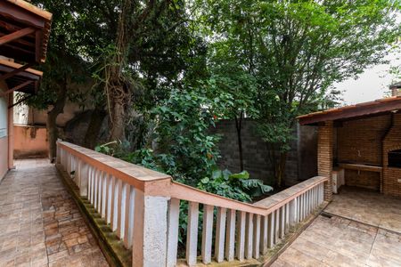 Casa à venda com 375m², 4 quartos e 2 vagasQuintal dos Fundos 