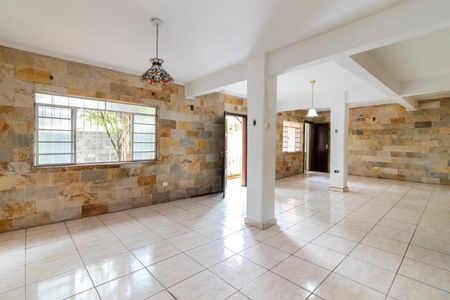 Casa à venda com 375m², 4 quartos e 2 vagasCasa 2 - Sala