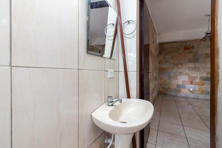 Casa à venda com 375m², 4 quartos e 2 vagasCasa 2 - Banheiro 1