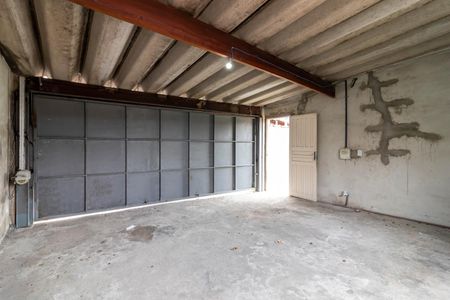 Casa à venda com 375m², 4 quartos e 2 vagasGaragem