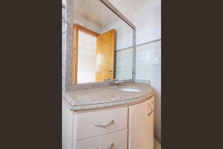 Apartamento para alugar com 148m², 4 quartos e 2 vagas Apartamento para alugar com 148m², 4 quartos e 2 vagasBanheiro da Suite 3