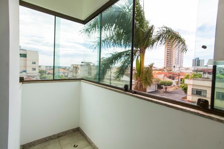 Apartamento para alugar com 148m², 4 quartos e 2 vagas Apartamento para alugar com 148m², 4 quartos e 2 vagasVaranda da Suite 2
