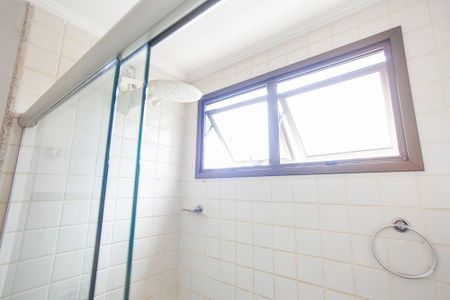 Apartamento para alugar com 148m², 4 quartos e 2 vagas Apartamento para alugar com 148m², 4 quartos e 2 vagasBanheiro da Suite 1