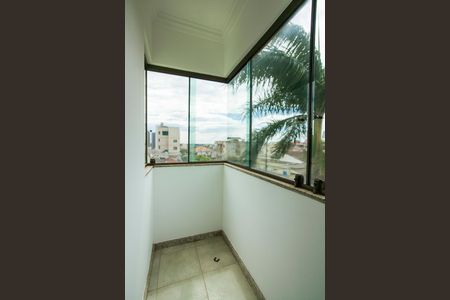 Apartamento para alugar com 148m², 4 quartos e 2 vagas Apartamento para alugar com 148m², 4 quartos e 2 vagasVaranda da Suite 2