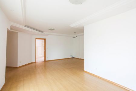 Apartamento para alugar com 148m², 4 quartos e 2 vagas Apartamento para alugar com 148m², 4 quartos e 2 vagasSala