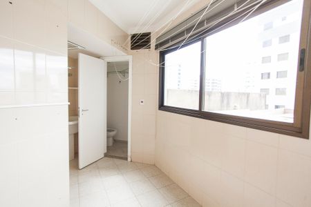 Apartamento para alugar com 148m², 4 quartos e 2 vagas Apartamento para alugar com 148m², 4 quartos e 2 vagasÁrea de Serviço