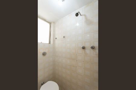 Apartamento à venda com 98m², 2 quartos e 2 vagasBanheiro de serviço