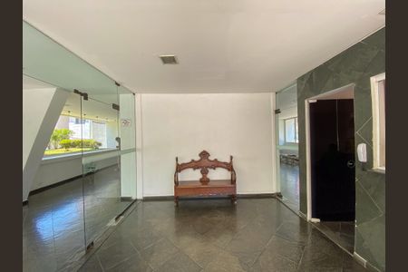 Apartamento à venda com 65m², 2 quartos e 1 vagaHall de entrada