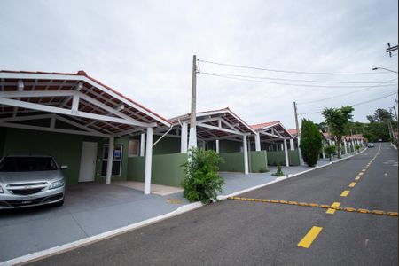 Casa de condomínio para alugar com 125m², 2 quartos e 2 vagasFachada