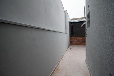 Casa de condomínio para alugar com 125m², 2 quartos e 2 vagasCorredor Externo 