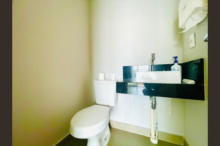 Banheiro de kitnet/studio à venda com 0 quarto, 38m² em Centro, Guarulhos