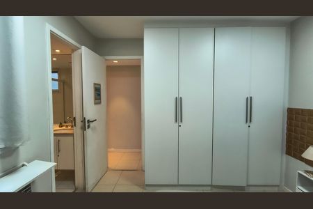 Apartamento à venda com 70m², 2 quartos e 1 vaga Apartamento à venda com 70m², 2 quartos e 1 vagaSuíte 2