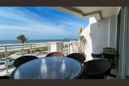 Apartamento à venda com 70m², 2 quartos e 1 vaga Apartamento à venda com 70m², 2 quartos e 1 vagaVaranda