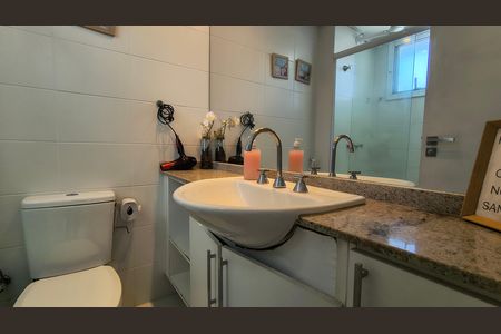 Apartamento à venda com 70m², 2 quartos e 1 vaga Apartamento à venda com 70m², 2 quartos e 1 vagaBanheiro da Suíte 1