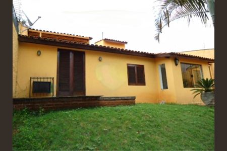 Casa à venda com 185m², 2 quartos e 6 vagas