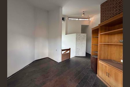 Casa à venda com 3 quartos, 380m² em City América, São Paulo