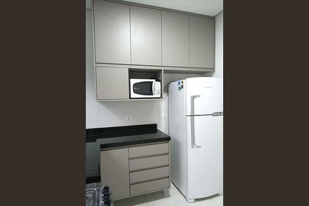 Casa à venda com 3 quartos, 100m² em Jardim Caravelas, São Paulo